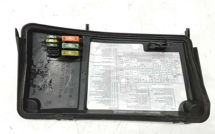 Mercedes-Benz ML W163 (1997 - 2005)  1635400182 Крышка ящика предохранителей