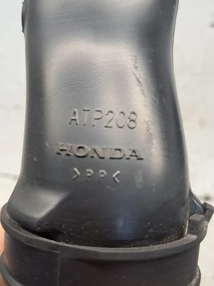 Honda HR-V (2015 - 2020) ATP207 Трубка подачи воздуха — фото 8