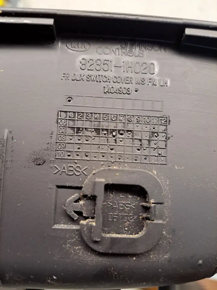 Kia Ceed (2006 - 2010) 823511H020 Кнопка стеклоподъемников — фото 3
