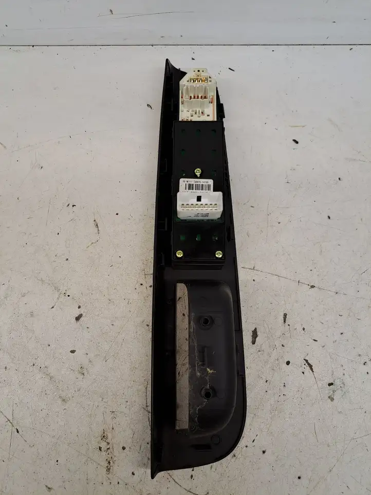Kia Ceed (2006 - 2010) 823511H020 Кнопка стеклоподъемников — фото 6
