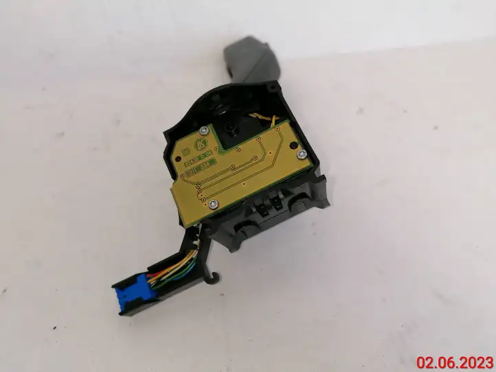 Volkswagen Touran I (2003 - 2010) 1K0953519A Переключатель стеклоочистителей — фото 4