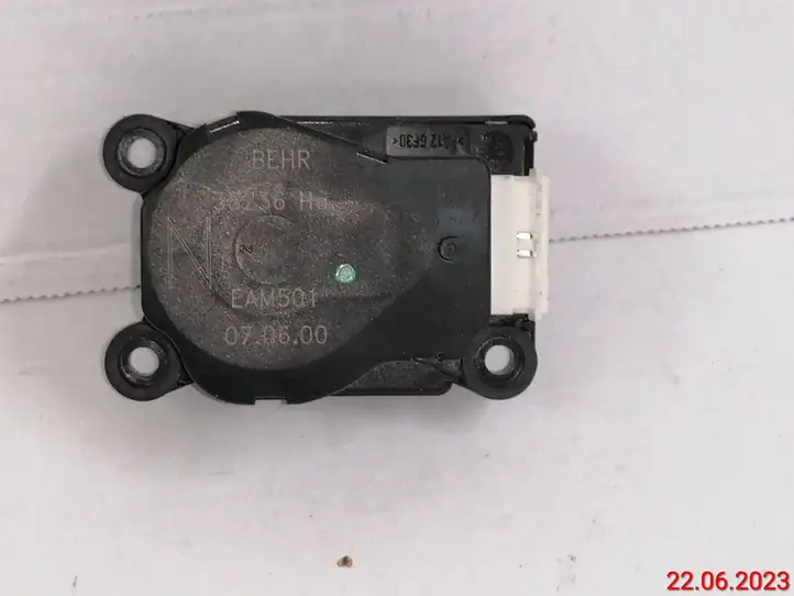Citroen Xsara Picasso (1999 - 2012) 41047324 Двигатель задвижки потока воздуха — фото 4