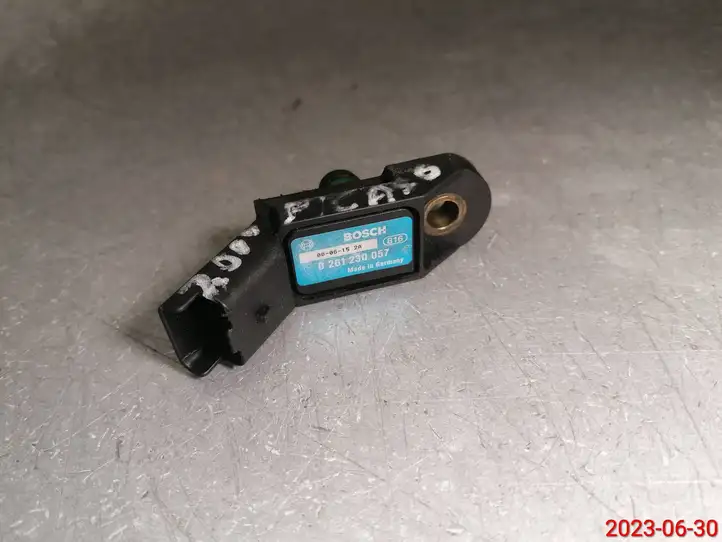Citroen Xsara Picasso (1999 - 2012) 0261230057 Датчик давления воздуха впуска — фото 4