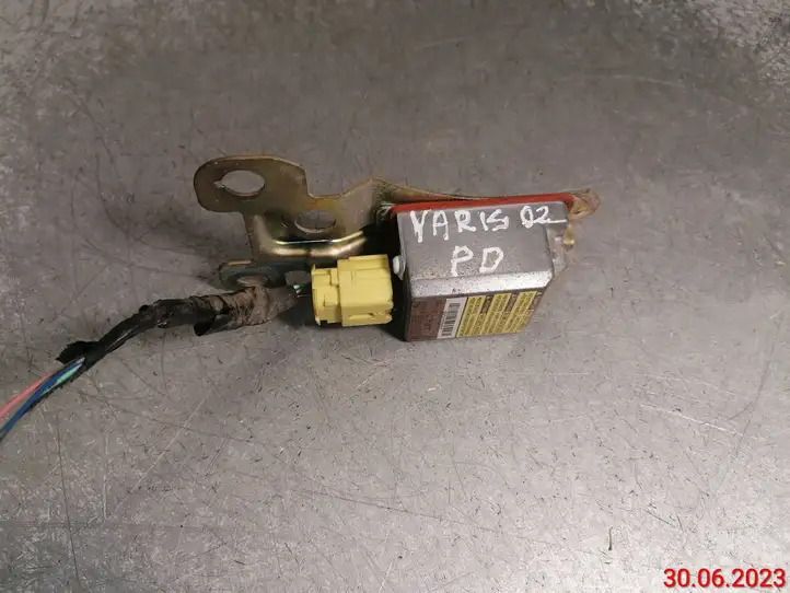 Toyota Yaris (1999 - 2003) 89860-0D020 Датчик удара SRS — фото 1