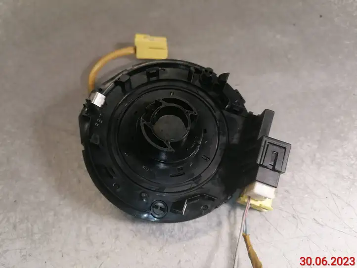Toyota Yaris (1999 - 2003) Контактное кольцо SRS — фото 10