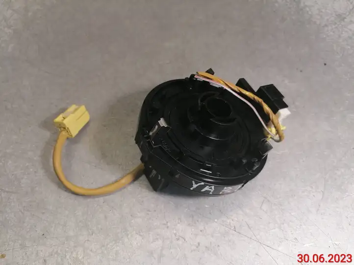 Toyota Yaris (1999 - 2003) Контактное кольцо SRS — фото 11