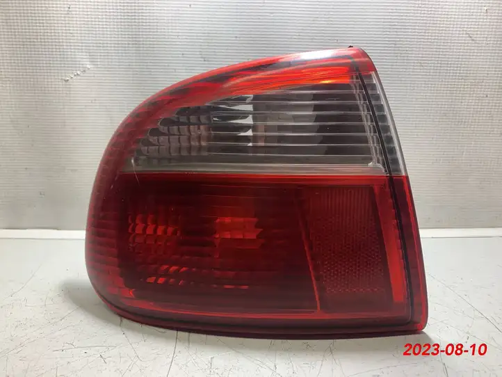 Seat Toledo II (1M) (1998 - 2006) 1M5945095B Задний фонарь в кузове — фото 1