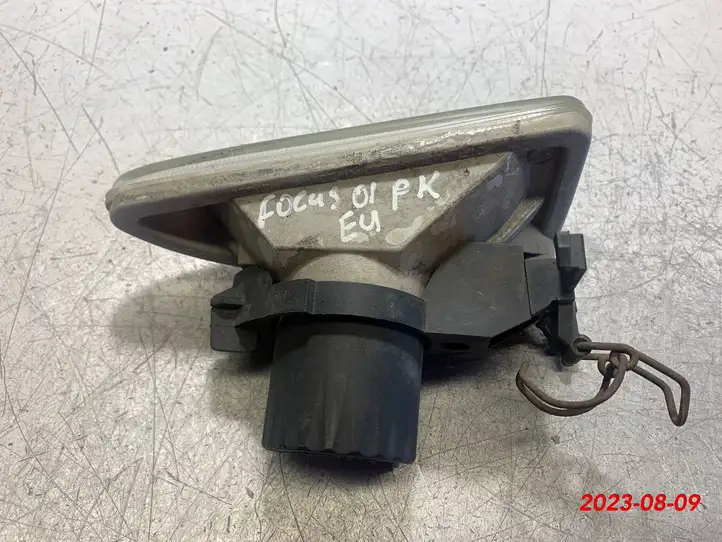 Ford Focus (1998 - 2004) xs4x-15201-a Передняя противотуманная фара — фото 4
