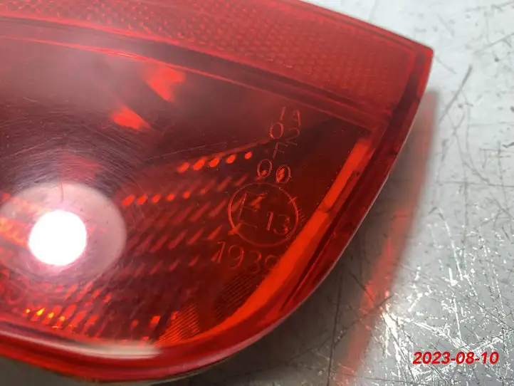 Ford Focus (1998 - 2004) 1M5115K273A Задняя противотуманная фара — фото 3