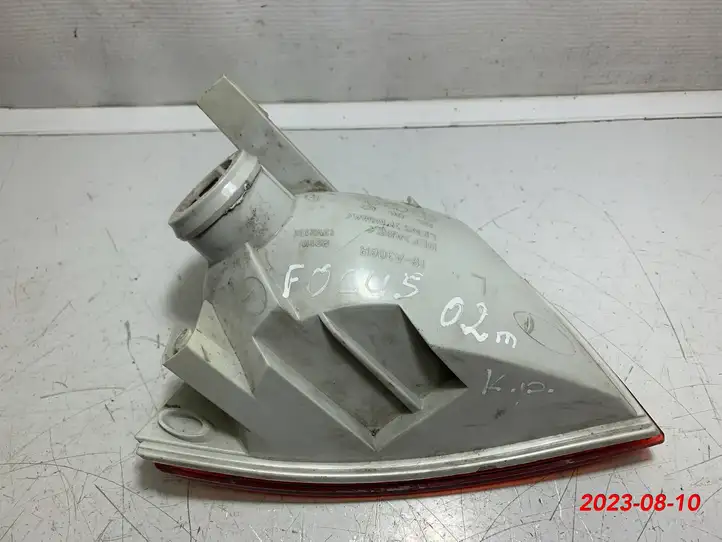 Ford Focus (1998 - 2004) 1M5115K273A Задняя противотуманная фара — фото 4