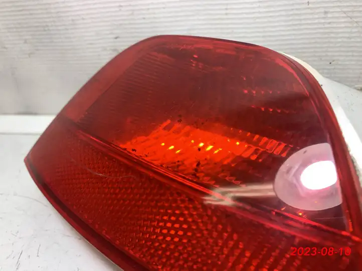 Ford Focus (1998 - 2004) 1M5115K273A Задняя противотуманная фара — фото 6