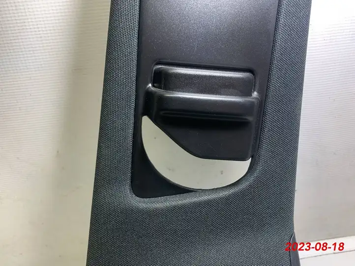 Mercedes-Benz GL X166 (2013 - 2019) A1666904825 Верхняя обшивка стойки B — фото 4