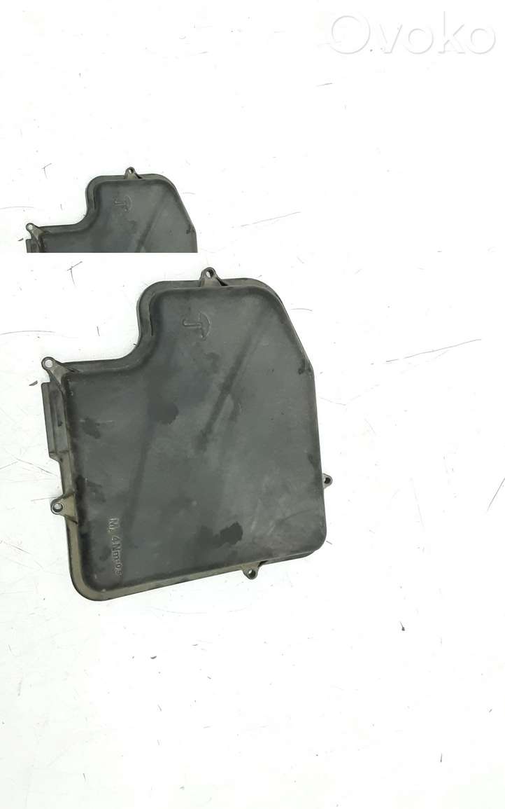 Volkswagen PASSAT B5.5 (2001 - 2005)  8D1907613A Крышка ящика предохранителей