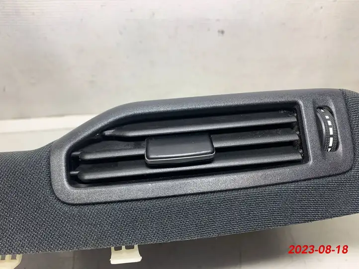 Mercedes-Benz GL X166 (2013 - 2019) A1666904725 Верхняя обшивка стойки B — фото 3