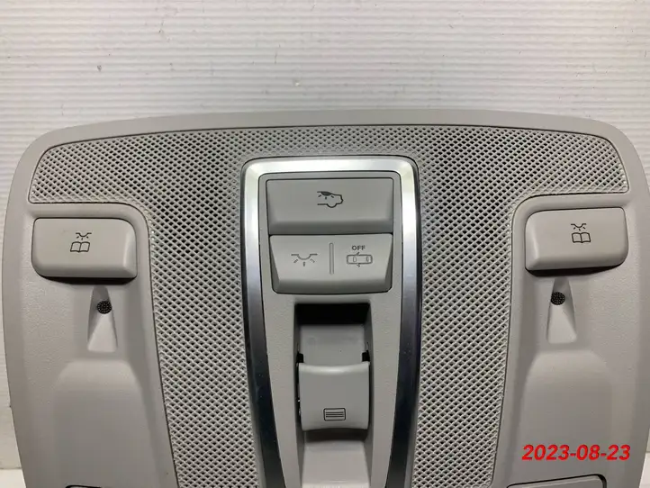 Mercedes-Benz GL X166 (2013 - 2019) a1669062301 Передняя подсветка — фото 2