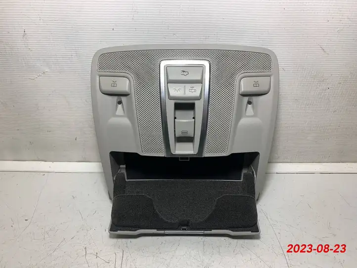 Mercedes-Benz GL X166 (2013 - 2019) a1669062301 Передняя подсветка — фото 3