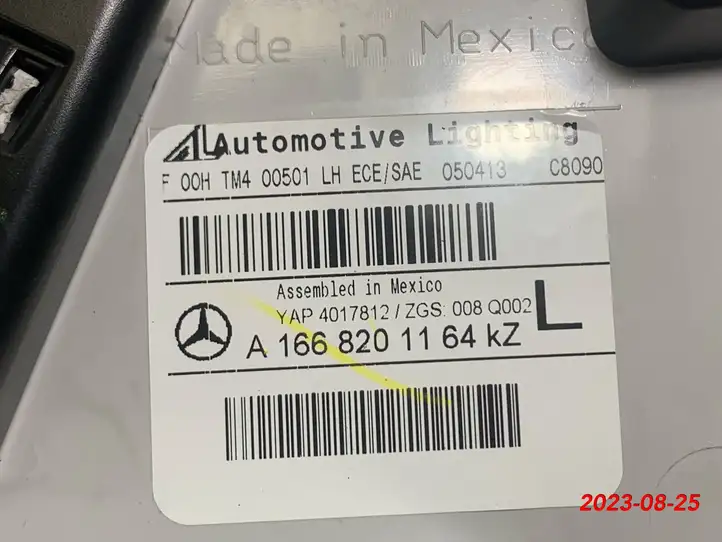 Mercedes-Benz GL X166 (2013 - 2019) A1668201164 Задний фонарь в крышке багажника — фото 4