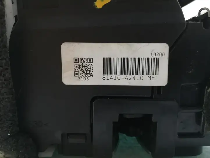 Kia Ceed (2015 - 2018) 81410-A2410 Замок задней двери — фото 4