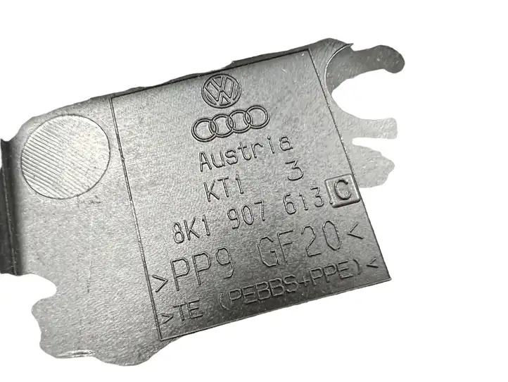 Audi A4 S4 B8 8K (2011 - 2015) 8K1907613C Крышка ящика предохранителей — фото 7