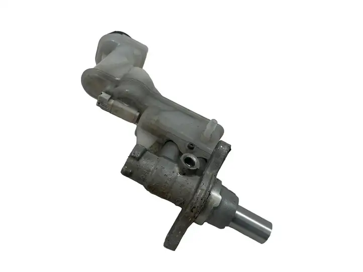 Nissan Qashqai (2006 - 2010) 204X24278 Главный тормозной цилиндр — фото 3
