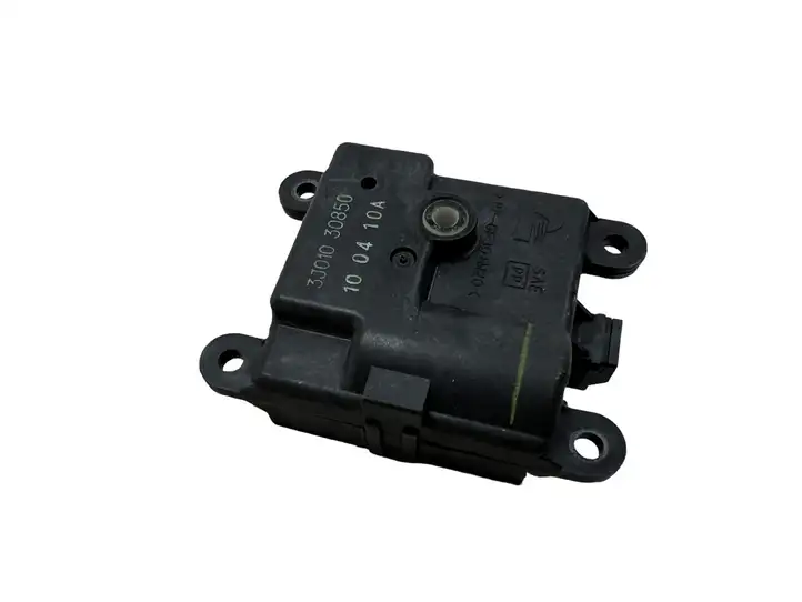 Nissan Qashqai (2006 - 2010) 3J01030850 Двигатель задвижки потока воздуха — фото 1