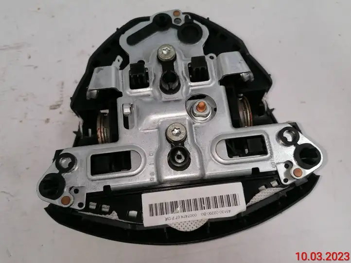 Toyota Auris 150 (2006 - 2012) 6062479 Подушка безопасности руля — фото 5