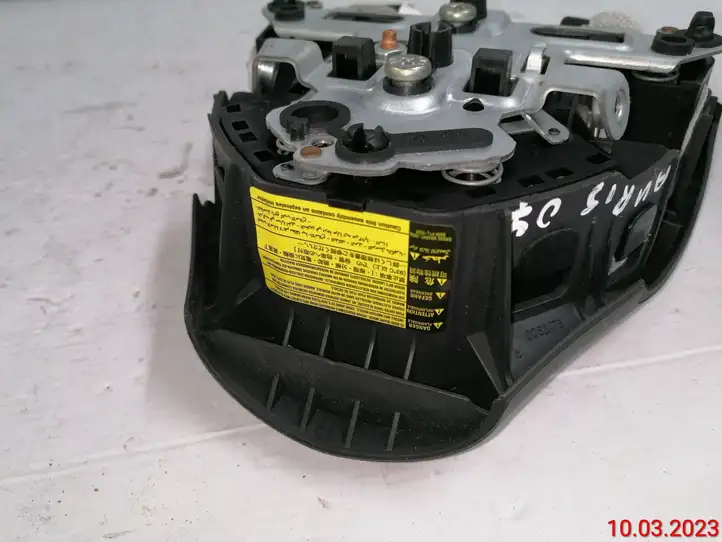 Toyota Auris 150 (2006 - 2012) 6062479 Подушка безопасности руля — фото 8