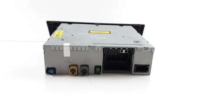(2022 - ) 8T2035666E Магнитола / мультимедийная система — фото 4