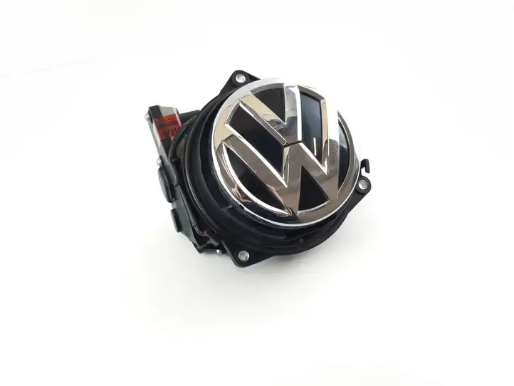 Volkswagen PASSAT B8 (2015 - ) 3G0827469AQ Ручка багажника с камерой — фото 1