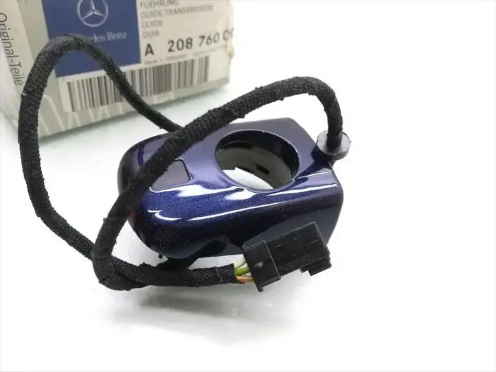 Mercedes-Benz CLK A208 (1997 - 2002) A2087600977 Накладка ручки двери — фото 2
