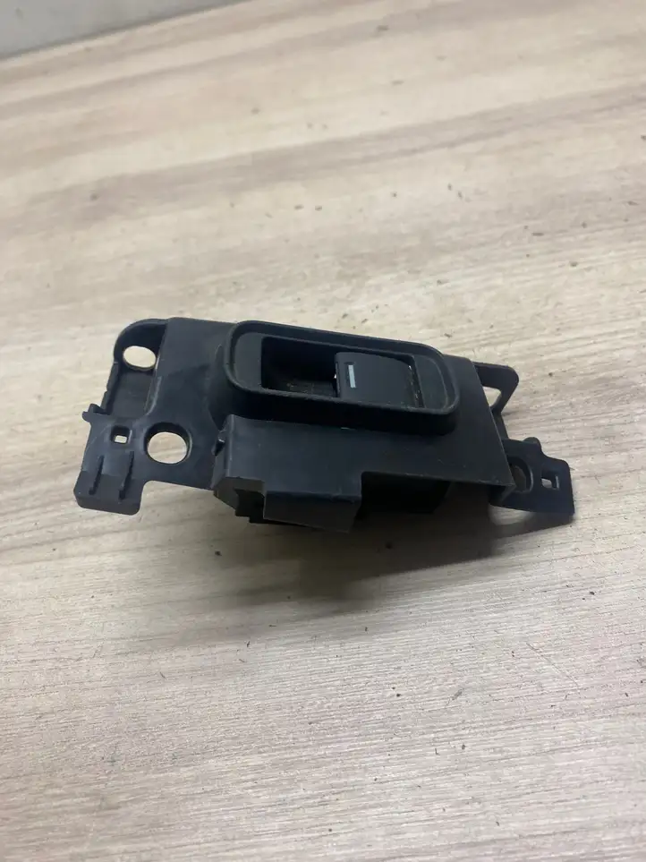 Honda CR-V (2006 - 2009) m31538 Кнопка стеклоподъемников — фото 2