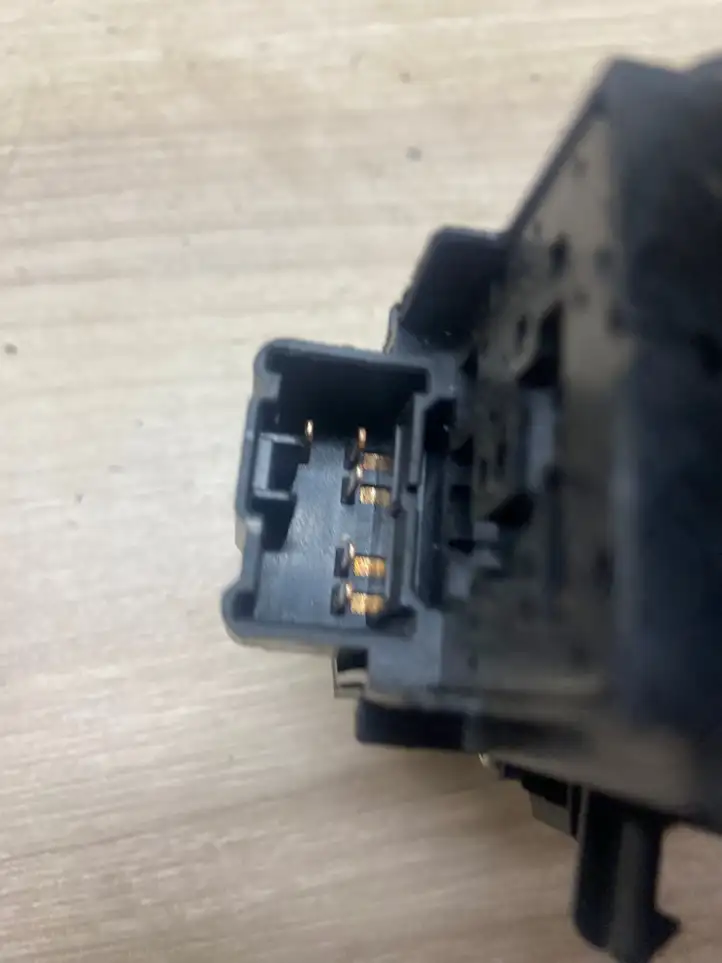 Honda CR-V (2006 - 2009) m31538 Кнопка стеклоподъемников — фото 4