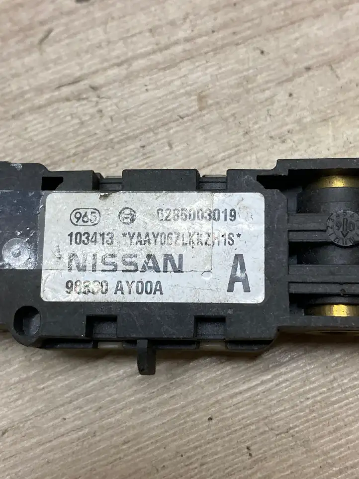 Nissan Pathfinder R51 (2005 - 2012) 98830ay00a Датчик удара SRS — фото 5