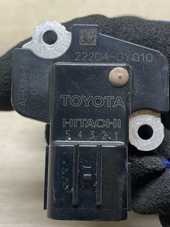 Toyota C-HR I (2016 - 2022) 222040y010 Датчик массового расхода воздуха — фото 5