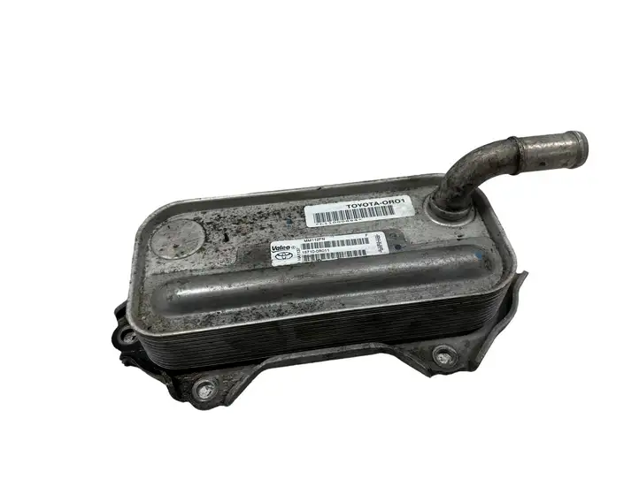 Toyota RAV 4 (XA40) (2012 - 2018) 157100R011 Кронштейн масляного фильтра — фото 1