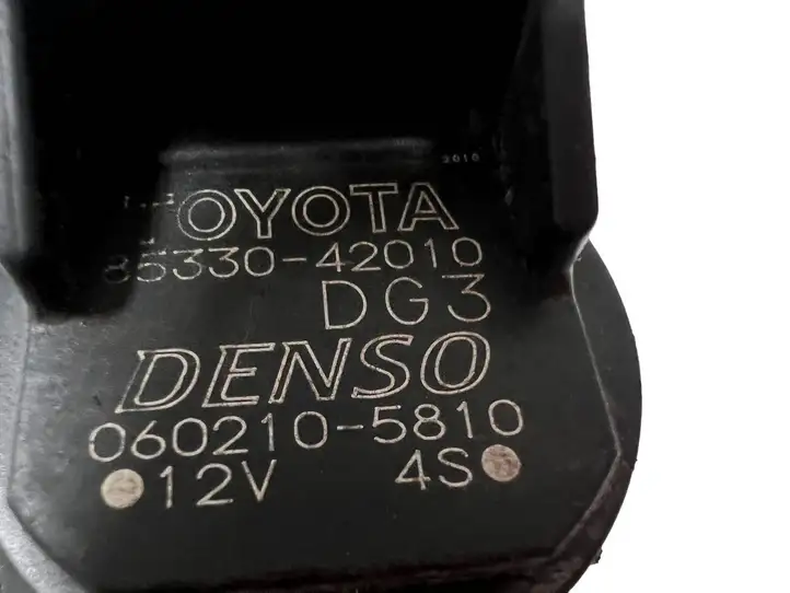 Toyota RAV 4 (XA40) (2012 - 2018) 8533042010 Насос омывателя фар — фото 8