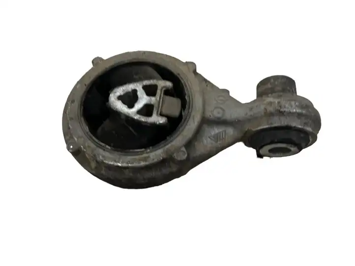 Nissan Qashqai (2006 - 2010) JD71A Опора двигателя — фото 1