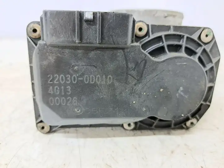 Toyota Corolla Verso AR10 (2004 - 2009) 220300D010 Дроссельная заслонка — фото 2