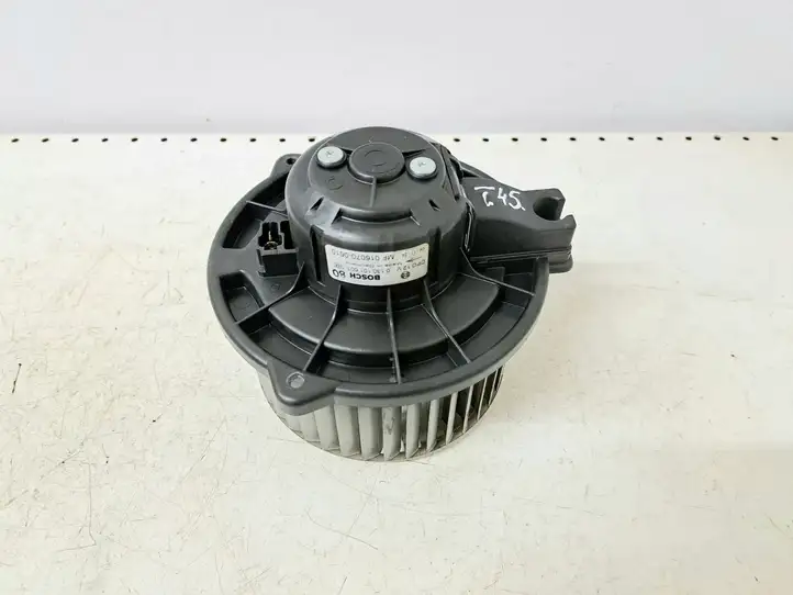 Toyota Corolla Verso AR10 (2004 - 2009) 0130101601 Вентилятор печки — фото 1