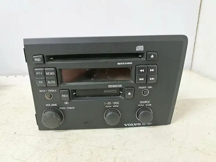 Volvo V70 (2000 - 2004) 306576371 Магнитола / мультимедийная система — фото 1