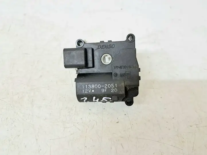 Toyota Corolla Verso AR10 (2004 - 2009) 1138002051 Двигатель задвижки потока воздуха — фото 1