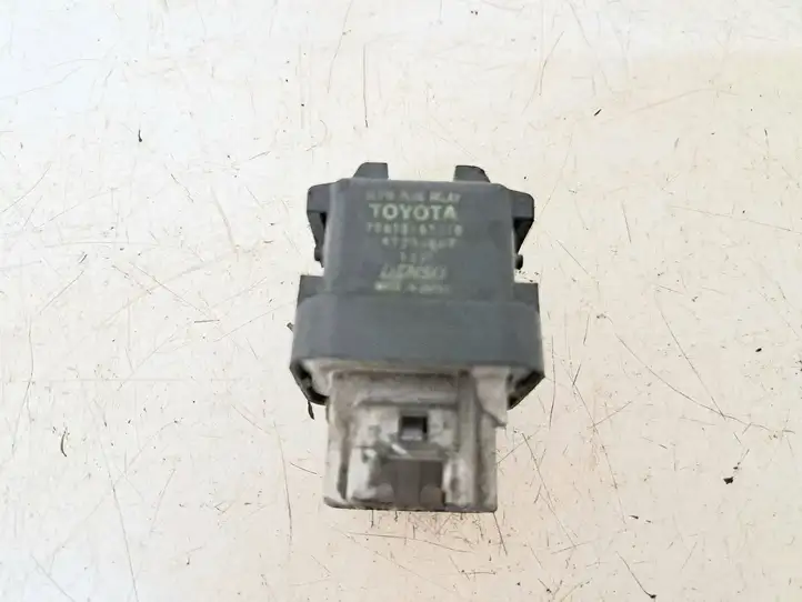 Toyota Corolla Verso AR10 (2004 - 2009) 2861067010 Реле накала свечей — фото 1