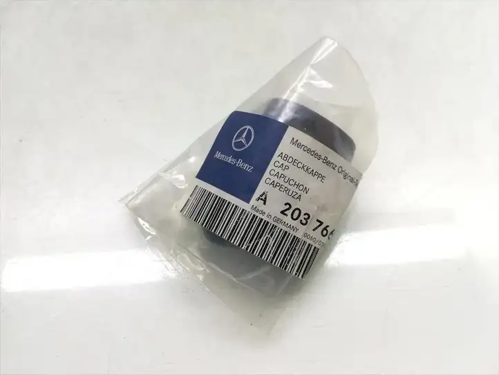 Mercedes-Benz C AMG W203 (2000 - 2007) A2037660435 Накладка ручки двери — фото 1