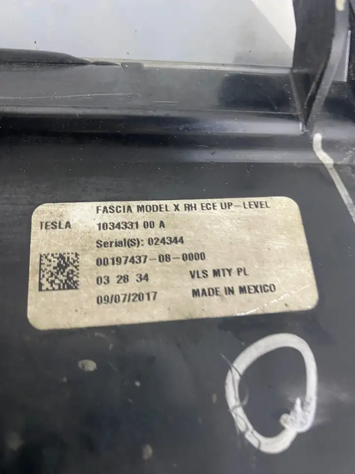 Tesla Model X (2015 - 2021) 103433100A Передняя фара — фото 4