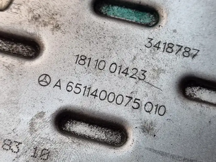 Mercedes-Benz C W204 (2007 - 2014) A6511400075 Охладитель клапана EGR — фото 5