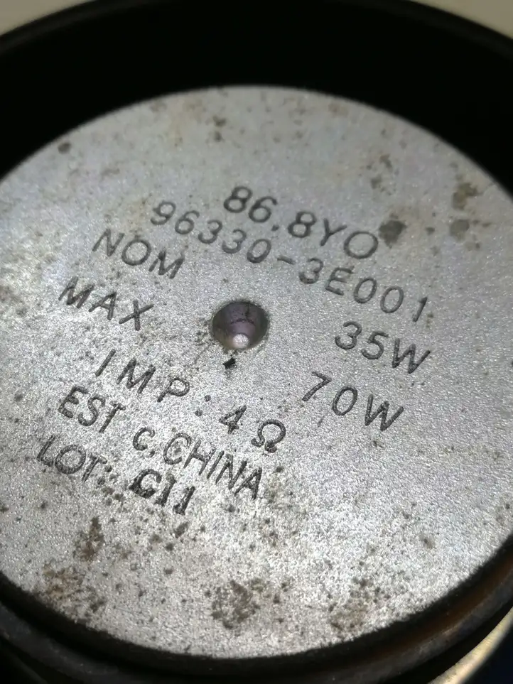 Kia Sorento (2006 - 2009)  963303E001 Громкоговоритель (громкоговорители) в задних дверях