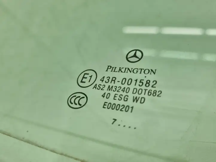 Mercedes-Benz C W204 (2007 - 2014) AS2 Стекло передней двери — фото 2