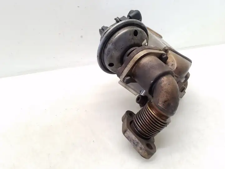 BMW 1 E81 E87 (2004 - 2011)  7805189 Охладитель EGR