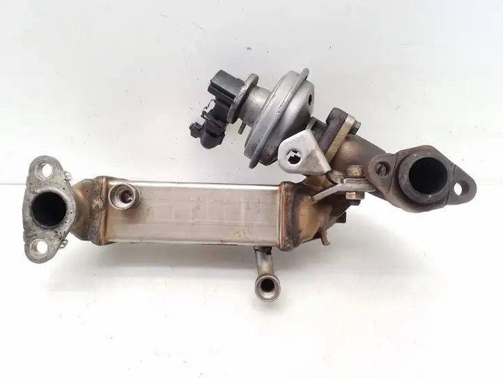 BMW 1 E81 E87 (2004 - 2011)  7805189 Охладитель EGR