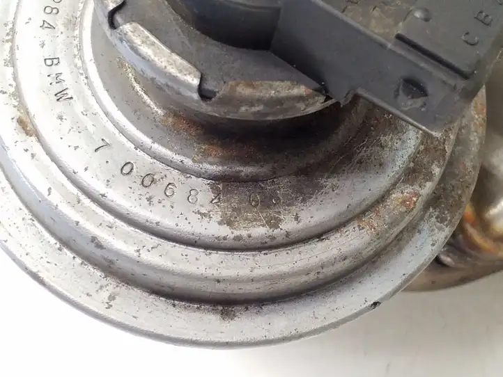 BMW 1 E81 E87 (2004 - 2011)  7805189 Охладитель EGR